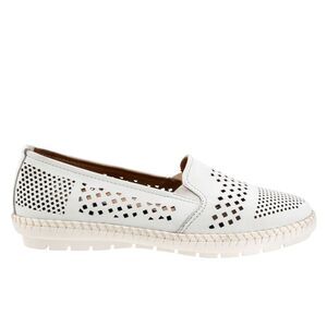 Trotters Womens Royal White Shoes (NWT)
